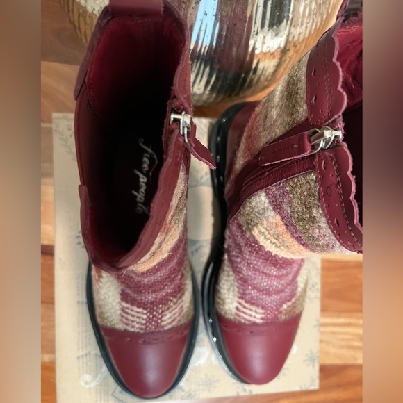 New In Box- Free People- Chelsea Tate Boot- Mulberry Mix- Size 8.5 - Picture 10 of 15